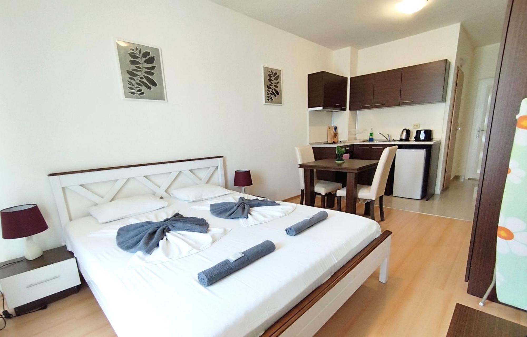 New Line Village Apartments Sunny Beach Buitenkant foto