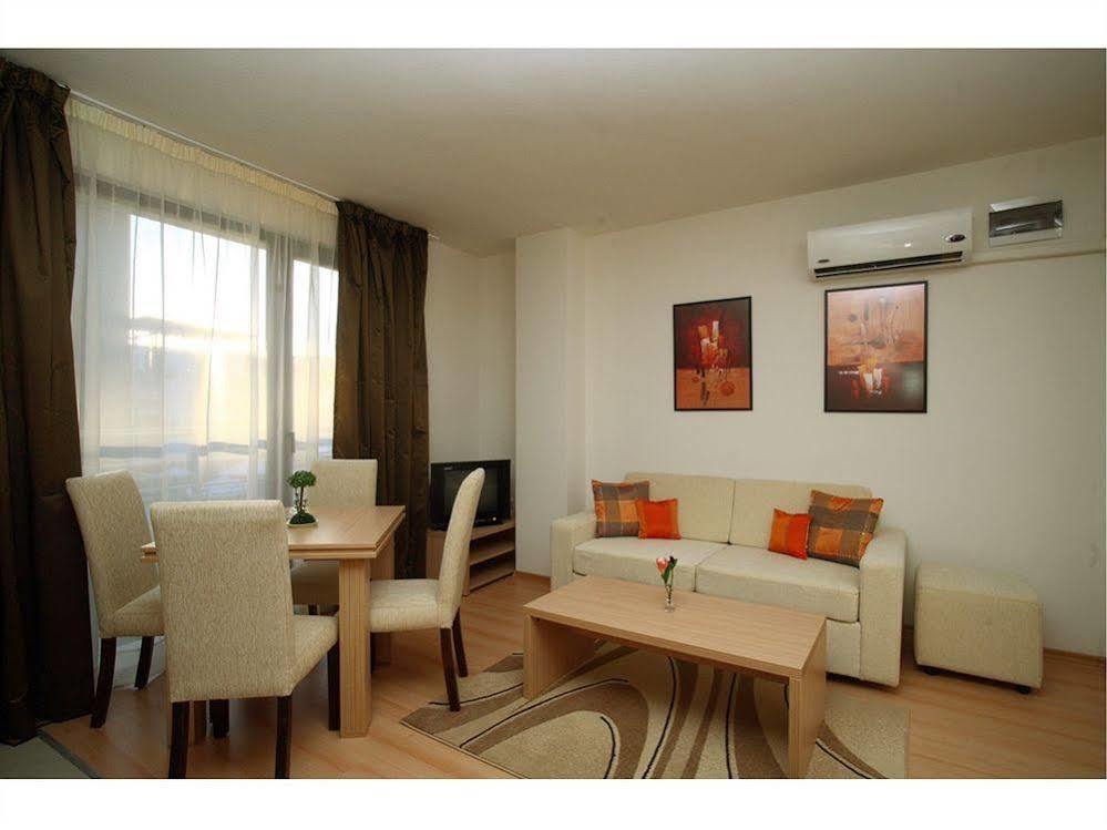 New Line Village Apartments Sunny Beach Buitenkant foto